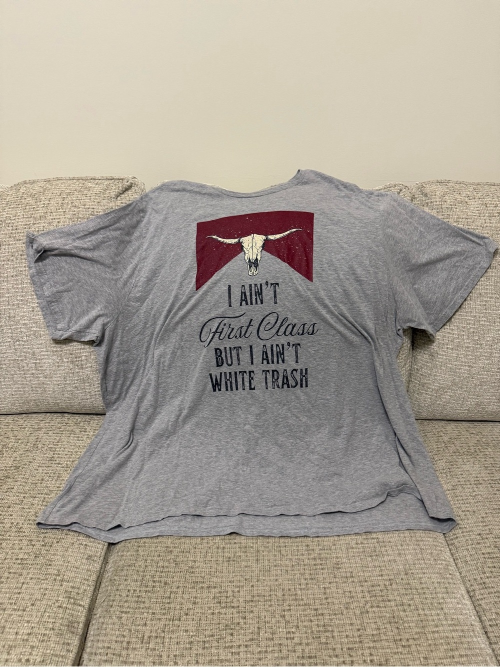 Gildan Gray Short Sleeve Tee with Red Longhorn Graphic